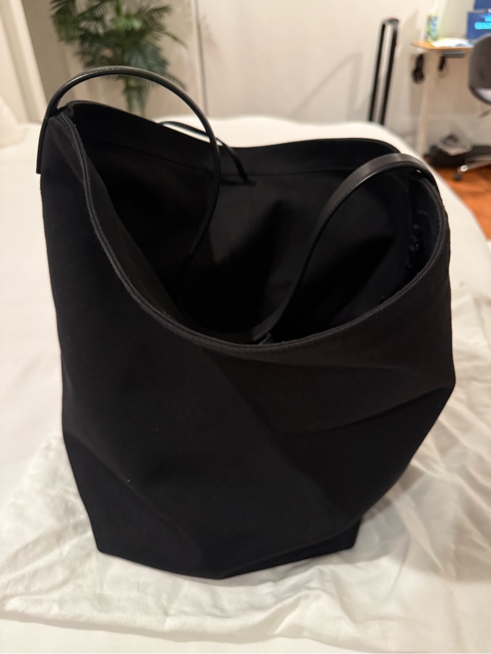 The Row Large N/S Park Tote Bag Black Canvas